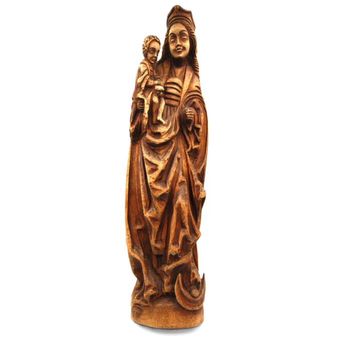 Drewniana rzeźba Matki Boskiej z Dzieciątkiem na ręku